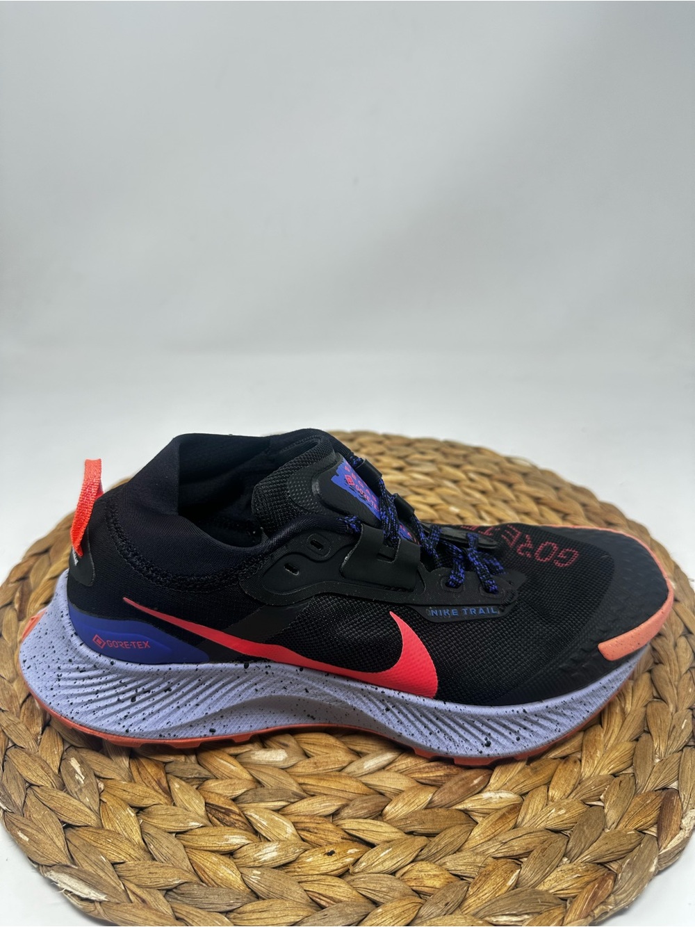 Nike Pegasus Trail 3 GTX Trail Running Shoes Black Flash Crimson Size 7.5 Women